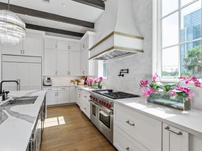 2413 ROSAMOND Street A, Houston TX 77098