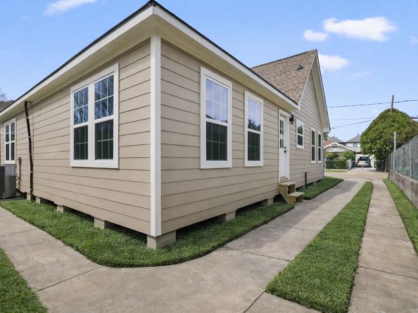 6618 Avenue N, Houston TX 77011