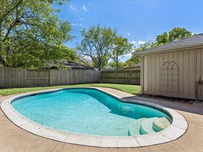 1018 El Dorado Boulevard, Houston TX 77062