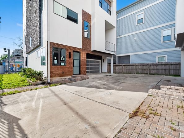 1414 Wheeler Street, Houston TX 77004