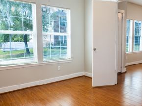 11720 Chanteloup Drive, Houston TX 77047