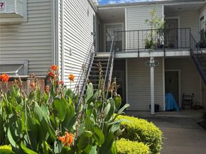 9809 Richmond Avenue A14, Houston TX 77042