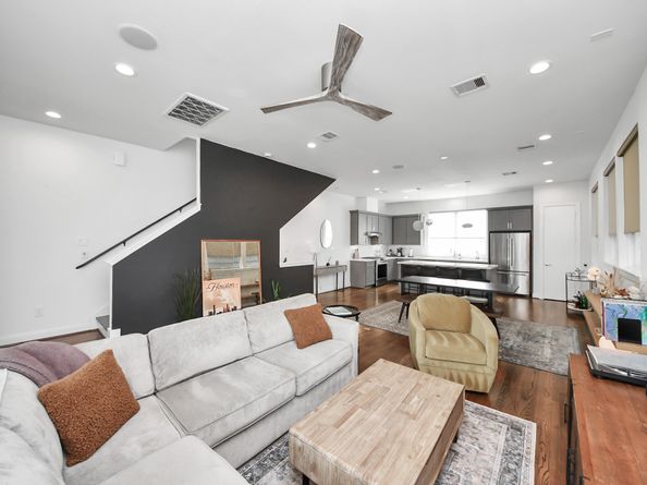 1721 Eado Point Lane, Houston TX 77003