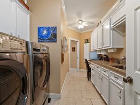 6087 Longmire Trail, Conroe TX 77304