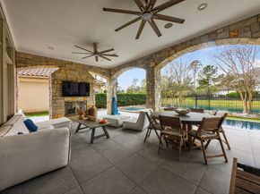 27 Johnathan Landing Ct Court, Spring TX 77389