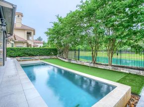 27 Johnathan Landing Ct Court, Spring TX 77389