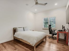 27 Johnathan Landing Ct Court, Spring TX 77389