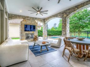 27 Johnathan Landing Ct Court, Spring TX 77389