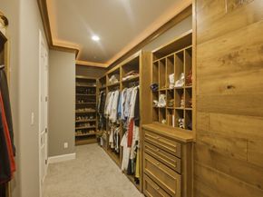 27 Johnathan Landing Ct Court, Spring TX 77389