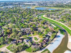 7282 Shady Corners Lane, Houston TX 77040
