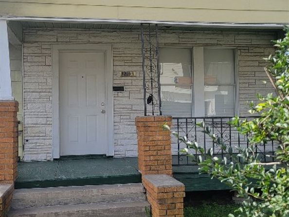 2703 Cochran, Houston TX 77009