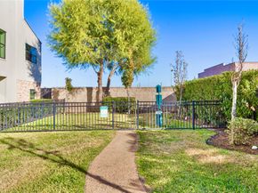 1250 N Post Oak Road A, Houston TX 77055