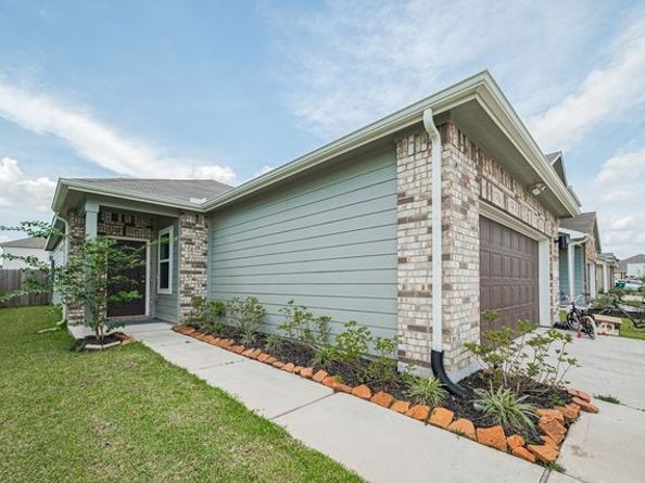 7826 Flowering Lotus Lane, Houston TX 77016