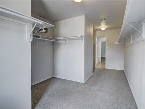 7042 Plum Creek Terrace Lane, Houston TX 77087