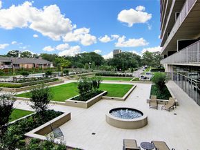 2200 Willowick Road 11C, Houston TX 77027