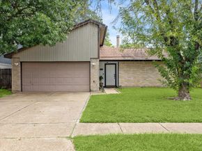 11526 Villa Heights Drive, Houston TX 77066
