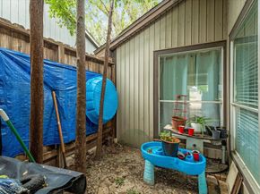 11526 Villa Heights Drive, Houston TX 77066