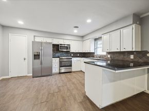 11519 Endicott Lane, Houston TX 77035