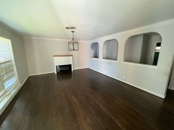 11410 Ashcroft Drive, Houston TX 77035