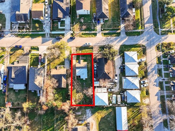 4009 Linder Street, Houston TX 77026