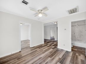 4009 Linder Street, Houston TX 77026