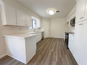 1207 Manor Court, Richmond TX 77406