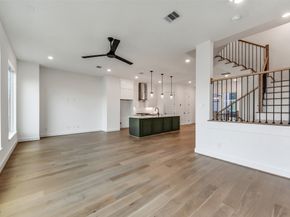 806 Fisher Street F, Houston TX 77018