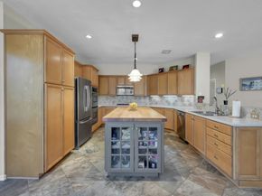 205 Purple Slate Place, The Woodlands TX 77381