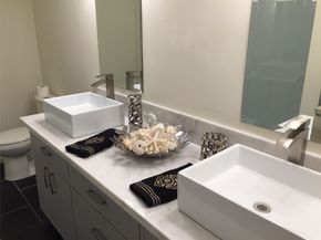 5000 Montrose Boulevard 9D, Houston TX 77006