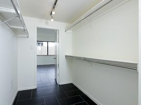 5000 Montrose Boulevard 9D, Houston TX 77006