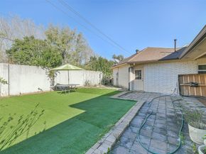 8006 N Circle Drive, Houston TX 77071