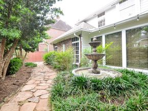 19 Ambleside Crescent Drive, Sugar Land TX 77479