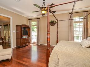 19 Ambleside Crescent Drive, Sugar Land TX 77479