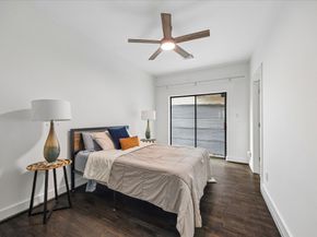 1203 Studer Street, Houston TX 77007