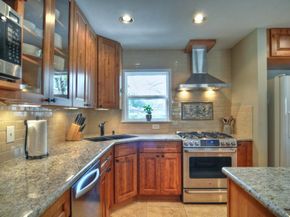 9629 Maribelle Way, Houston TX 77055