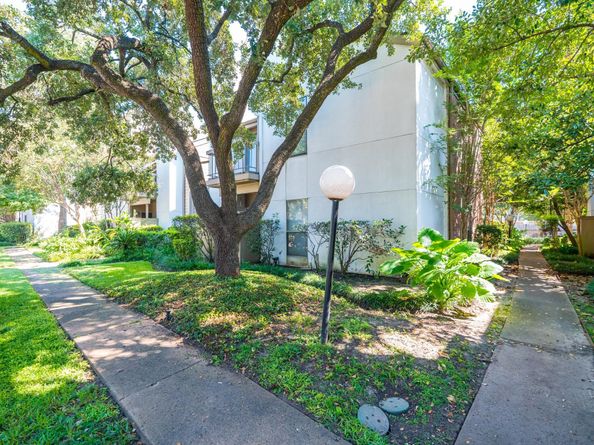10053 Westpark Drive 308, Houston TX 77042