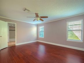 6363 Ivyknoll Drive Drive, Houston TX 77035