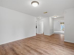 15319 Seahorse Drive, Houston TX 77062