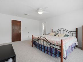 15319 Seahorse Drive, Houston TX 77062