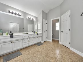 2802 Creek Bend Drive, Friendswood TX 77546