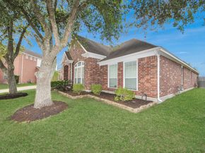 2802 Creek Bend Drive, Friendswood TX 77546