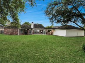 2802 Creek Bend Drive, Friendswood TX 77546