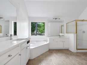 19 S Scarlet Elm Court, The Woodlands TX 77382