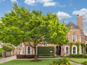 907 Enclave Lake Drive, Houston TX 77077