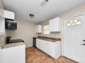 5018 Northridge Drive, Houston TX 77033