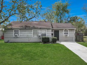 5018 Northridge Drive, Houston TX 77033