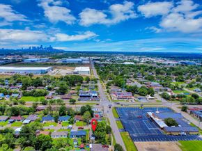 6522 Belarbor Street, Houston TX 77087