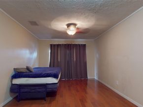 9867 Sageaspen Lane, Houston TX 77089