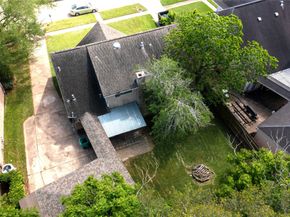 9867 Sageaspen Lane, Houston TX 77089