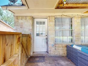 9867 Sageaspen Lane, Houston TX 77089